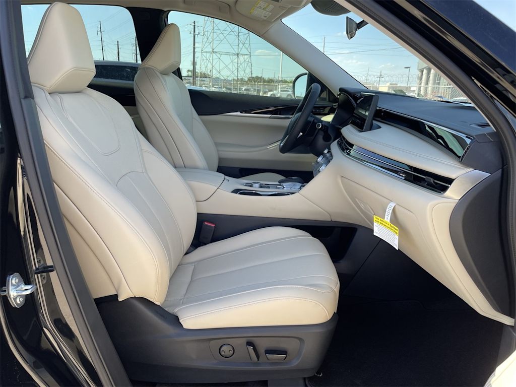 Thumbnail: 2025 INFINITI QX60 - 28