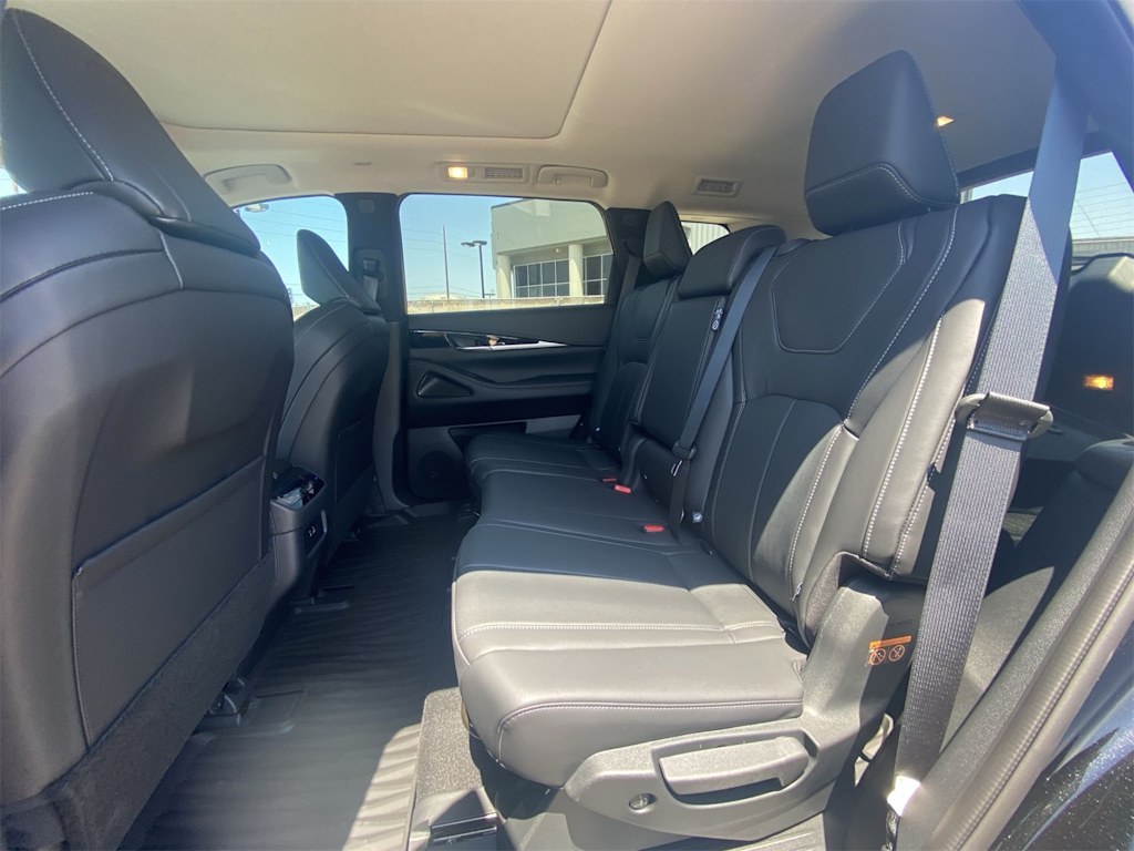 Thumbnail: 2025 INFINITI QX60 - 10