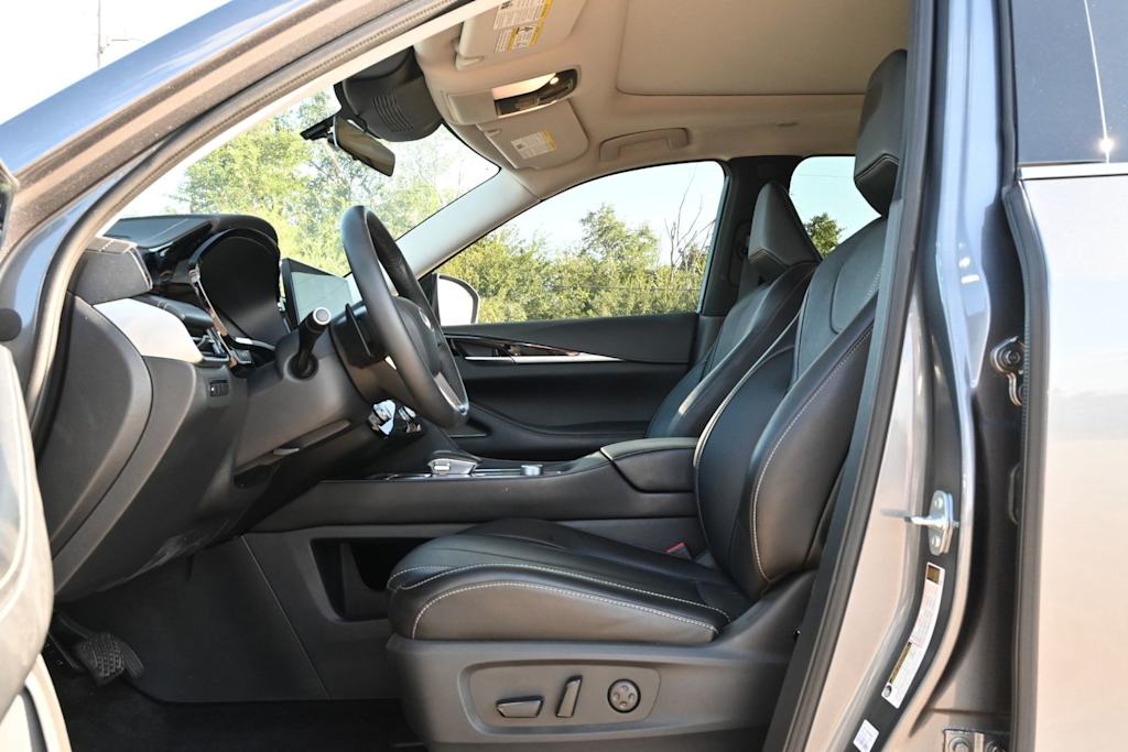 Thumbnail: 2025 INFINITI QX60 - 10