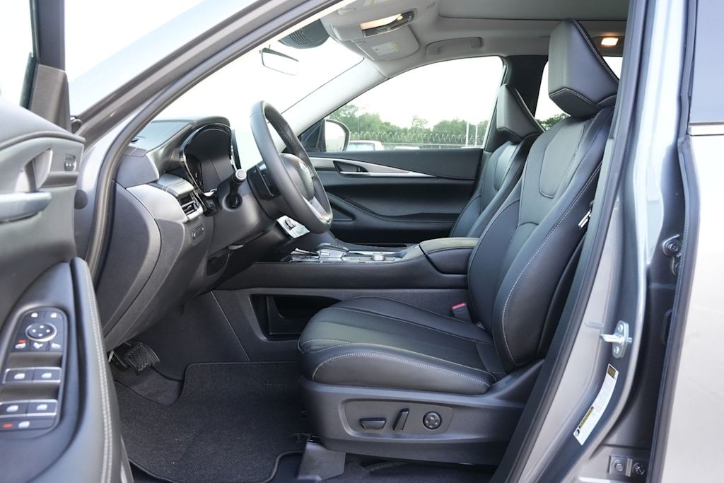 Thumbnail: 2026 INFINITI QX60 - 11