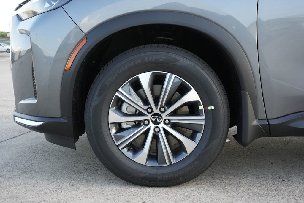 Thumbnail: 2026 INFINITI QX60 - 8