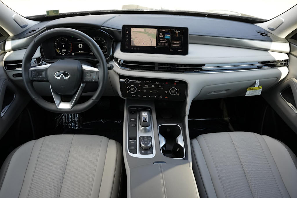 Thumbnail: 2027 INFINITI QX60 - 2