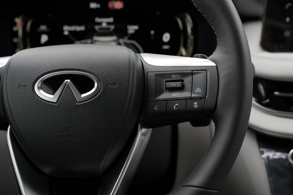 Thumbnail: 2027 INFINITI QX60 - 24