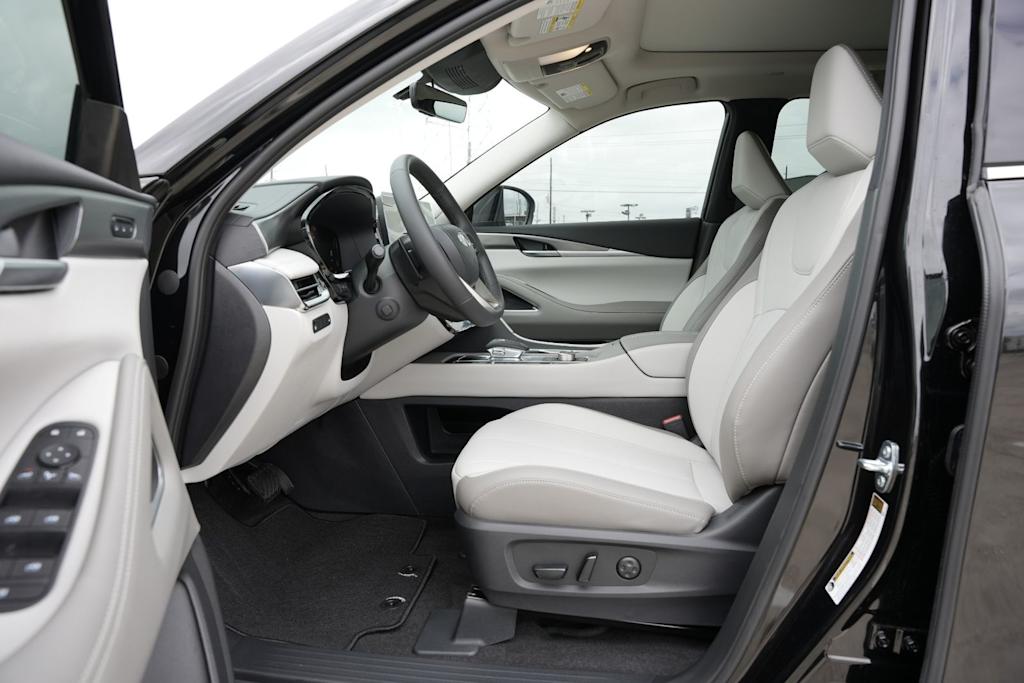 Thumbnail: 2027 INFINITI QX60 - 10