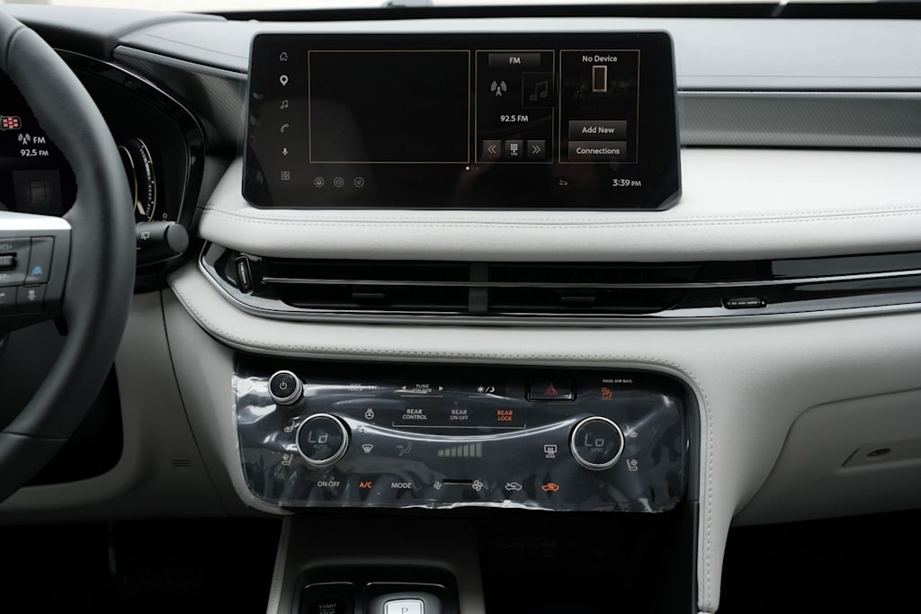 Thumbnail: 2027 INFINITI QX60 - 15