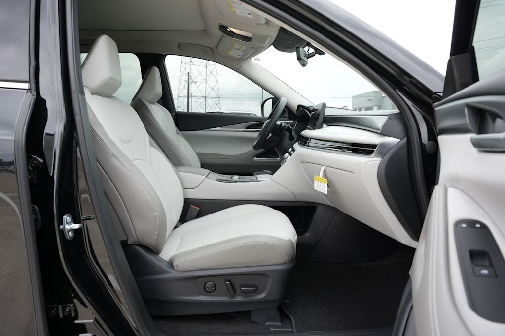 Thumbnail: 2027 INFINITI QX60 - 11