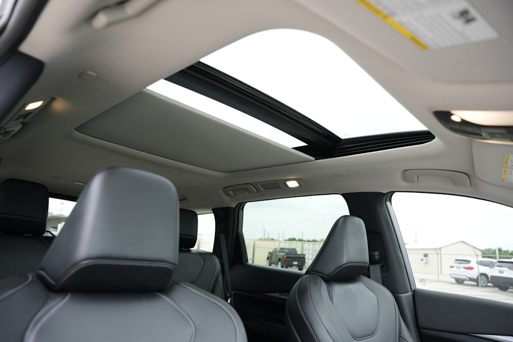 Thumbnail: 2027 INFINITI QX60 - 26