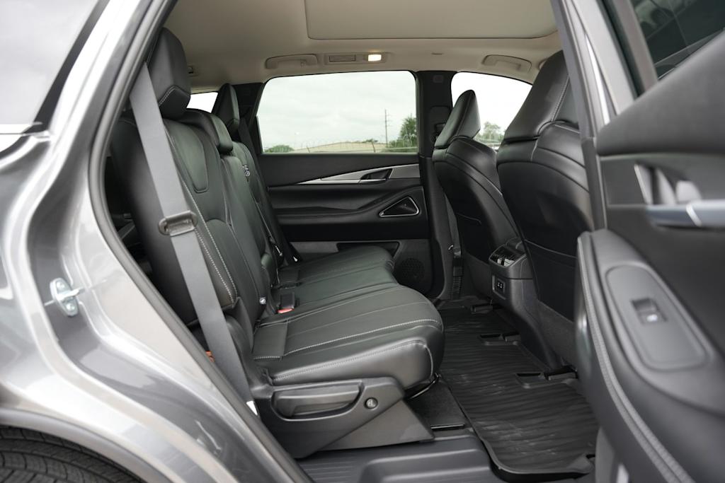 Thumbnail: 2027 INFINITI QX60 - 24