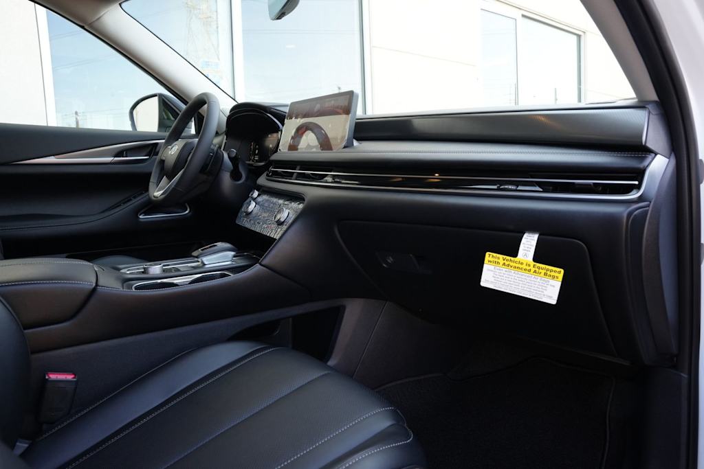 Thumbnail: 2027 INFINITI QX60 - 14