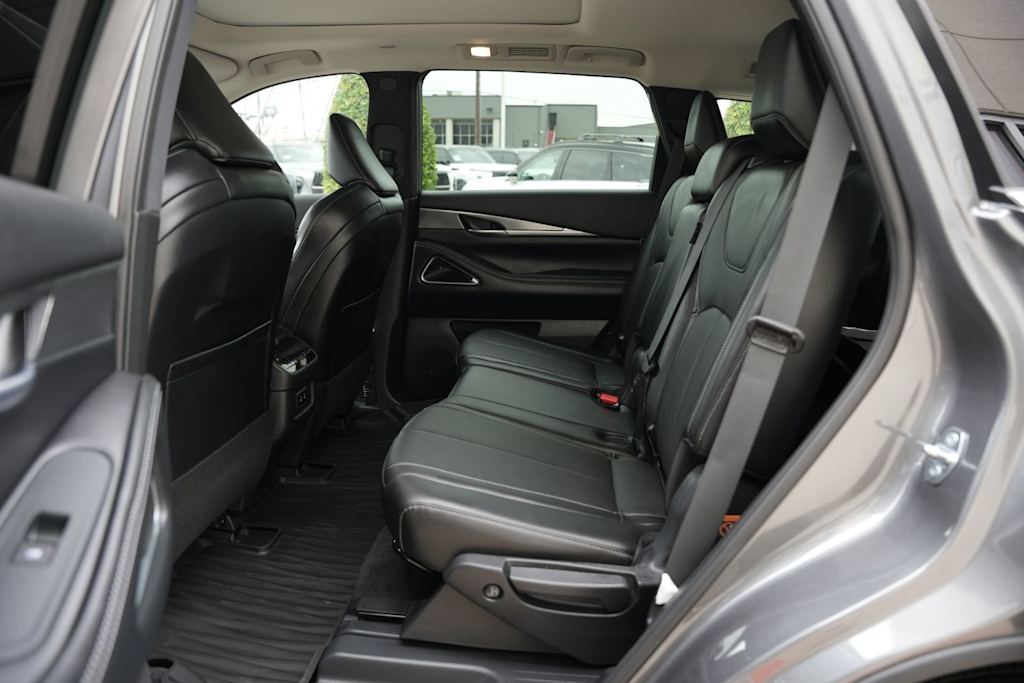 Thumbnail: 2027 INFINITI QX60 - 11