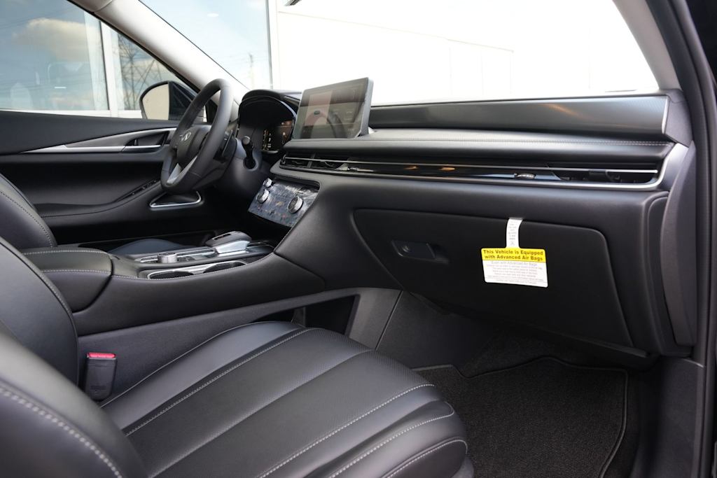 Thumbnail: 2027 INFINITI QX60 - 12
