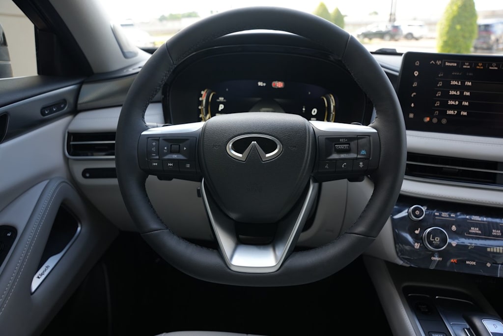 Thumbnail: 2027 INFINITI QX60 - 10