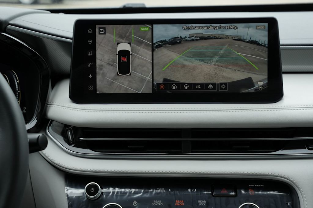 Thumbnail: 2027 INFINITI QX60 - 25