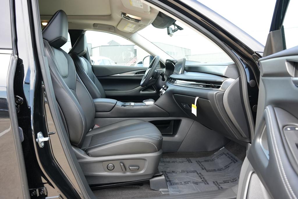 Thumbnail: 2027 INFINITI QX60 - 24