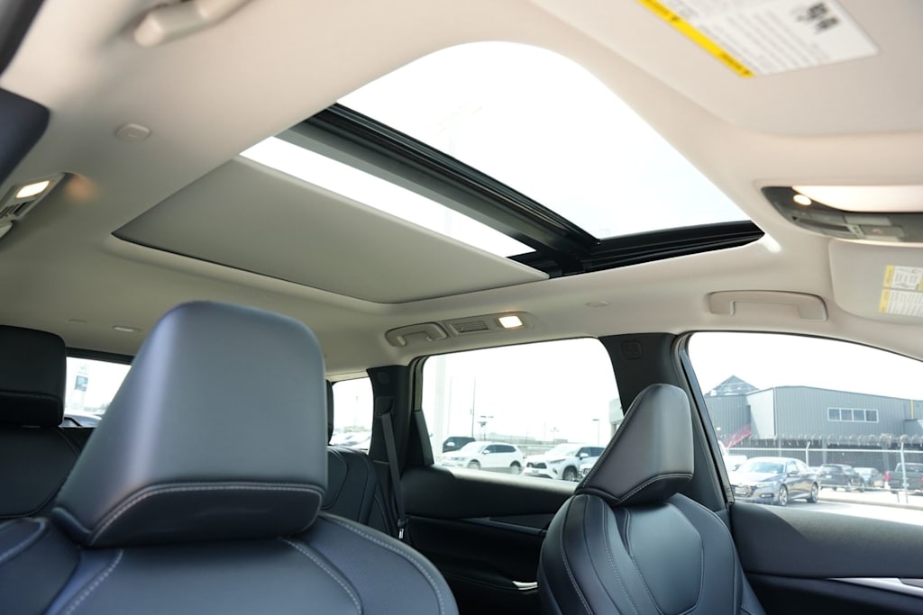 Thumbnail: 2027 INFINITI QX60 - 27