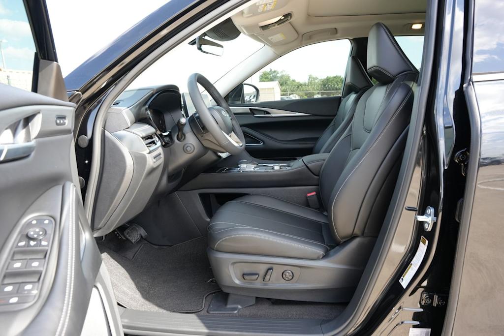 Thumbnail: 2027 INFINITI QX60 - 11