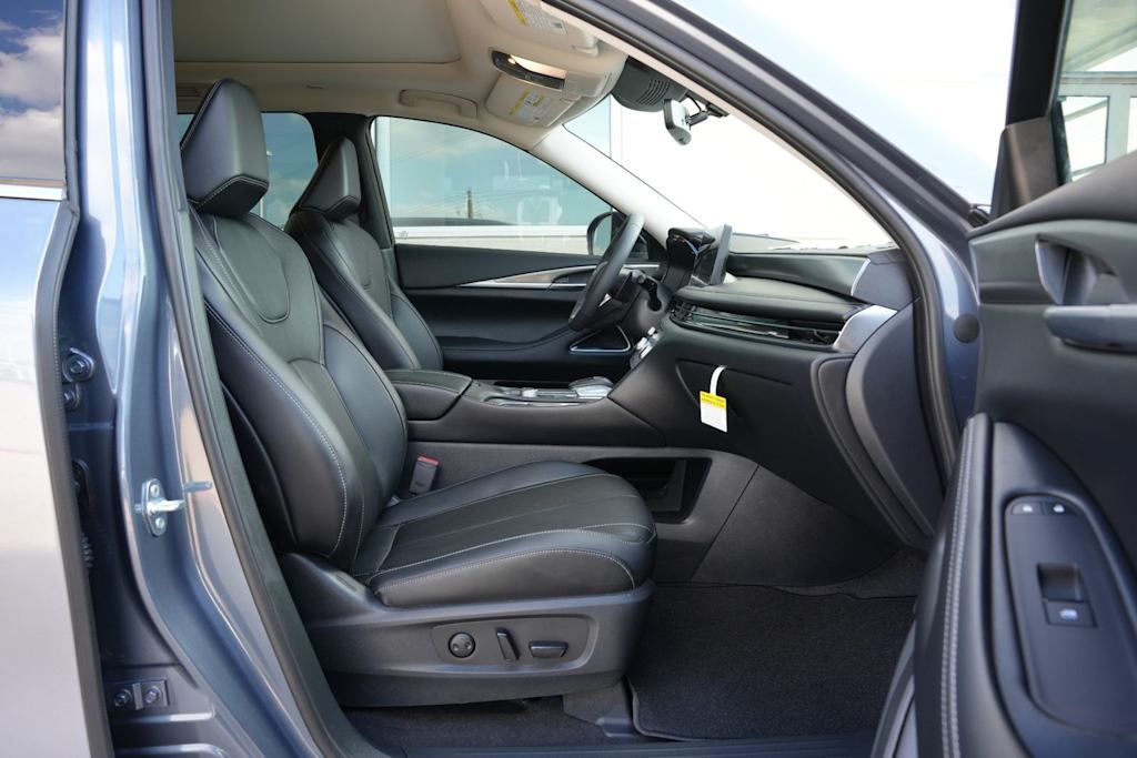 Thumbnail: 2027 INFINITI QX60 - 12