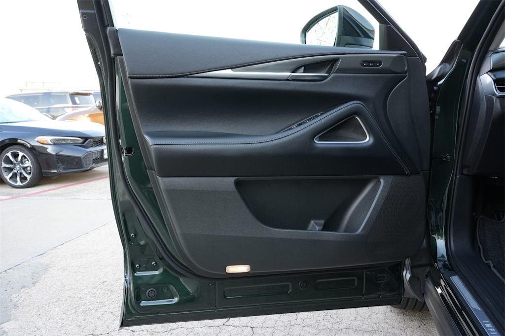 Thumbnail: 2026 INFINITI QX60 - 25