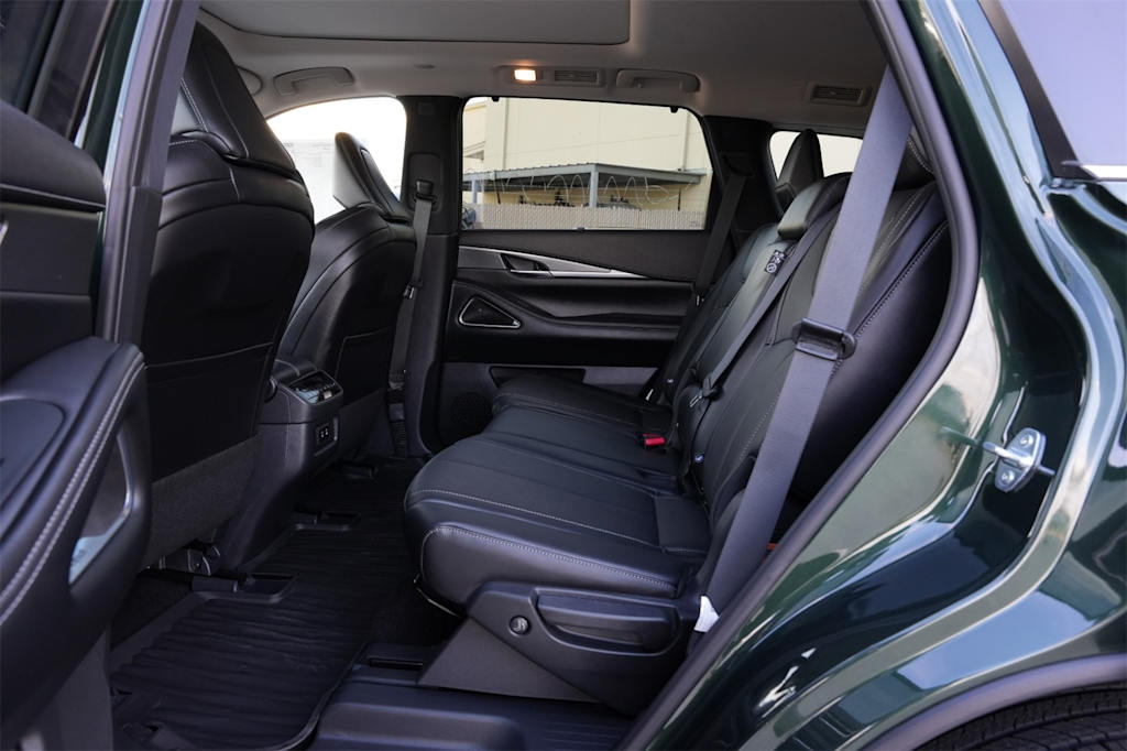 Thumbnail: 2026 INFINITI QX60 - 11