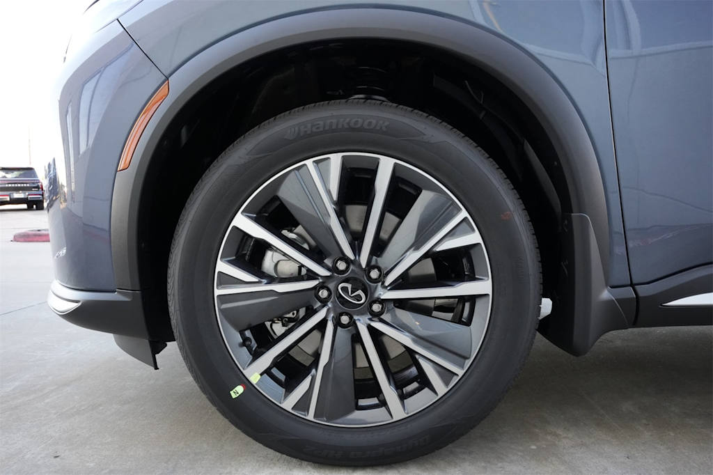 Thumbnail: 2026 INFINITI QX60 - 8