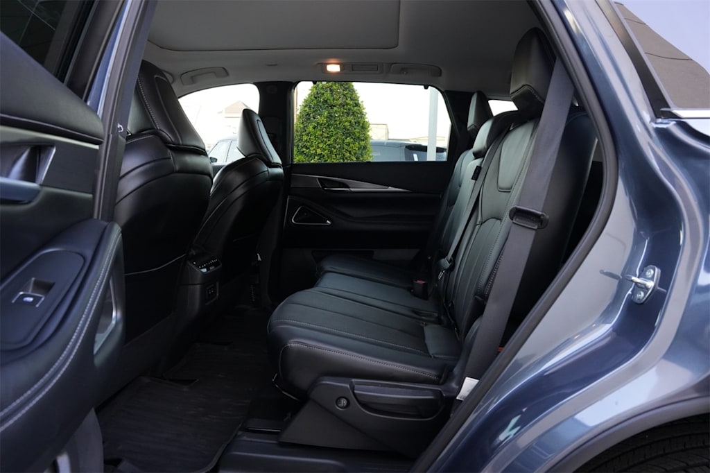 Thumbnail: 2026 INFINITI QX60 - 11