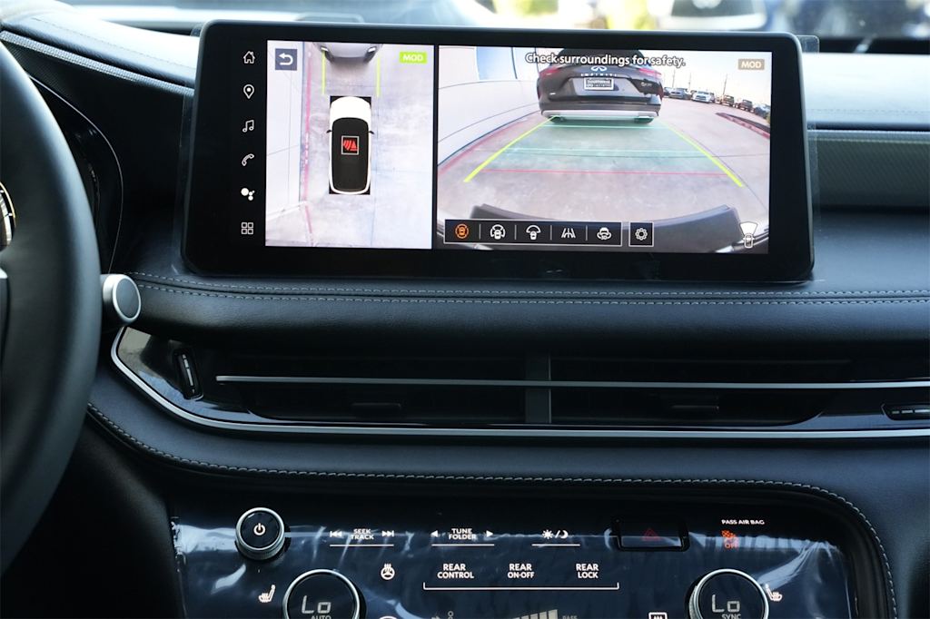 Thumbnail: 2026 INFINITI QX60 - 24