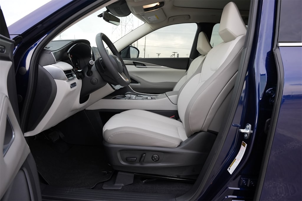 Thumbnail: 2026 INFINITI QX60 - 10