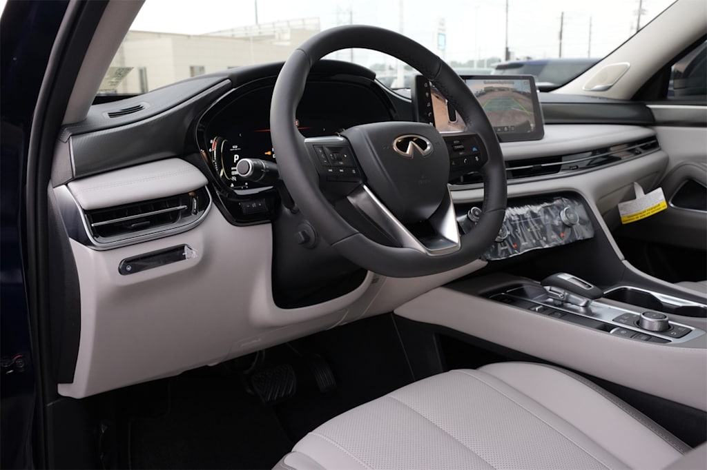 Thumbnail: 2026 INFINITI QX60 - 13