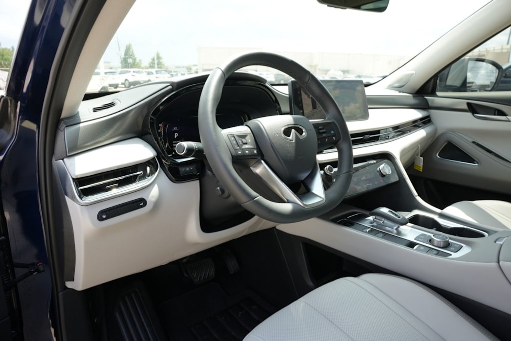 Thumbnail: 2026 INFINITI QX60 - 13