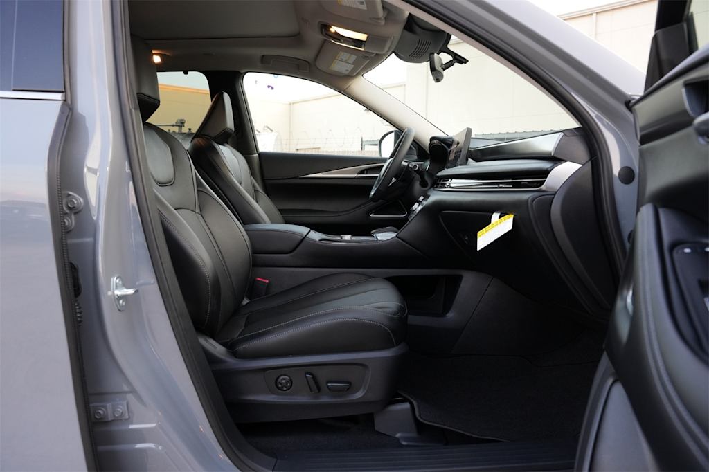 Thumbnail: 2026 INFINITI QX60 - 11