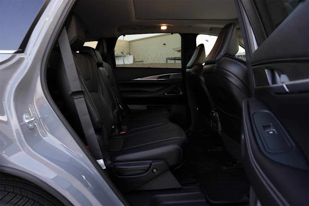 Thumbnail: 2026 INFINITI QX60 - 27