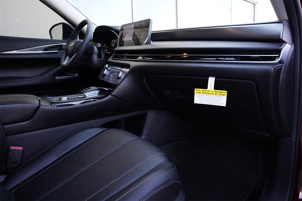 Thumbnail: 2026 INFINITI QX60 - 14