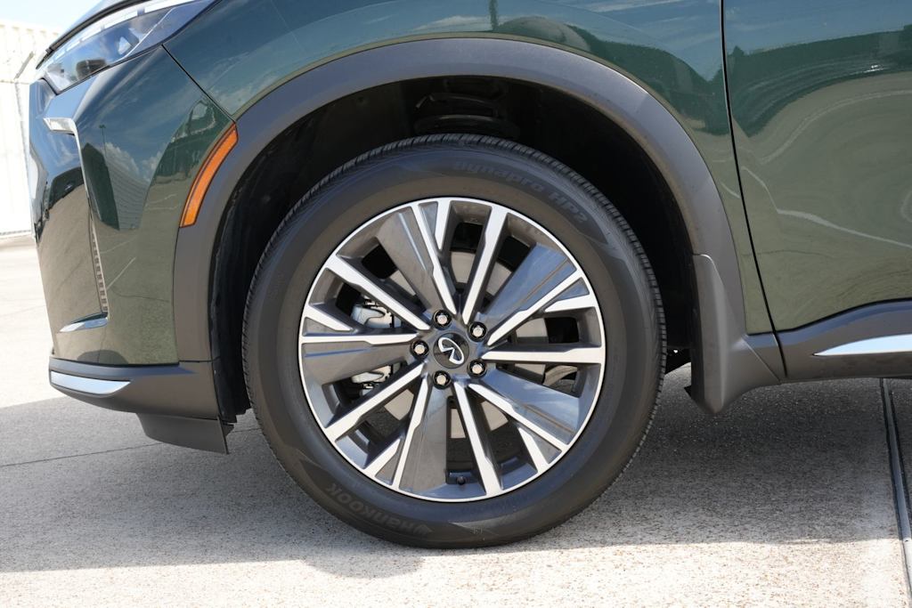 Thumbnail: 2026 INFINITI QX60 - 8