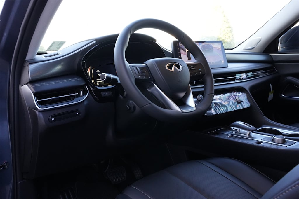 Thumbnail: 2026 INFINITI QX60 - 12