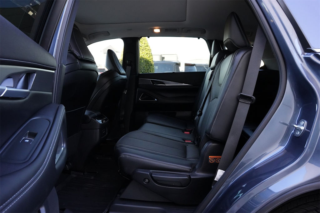 Thumbnail: 2026 INFINITI QX60 - 11