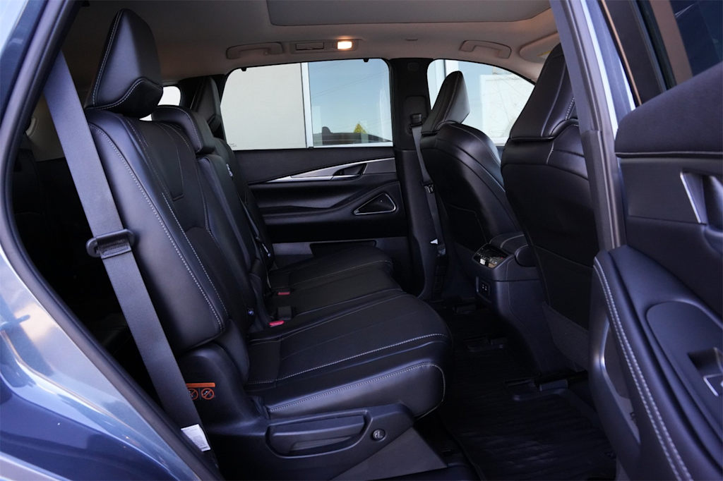 Thumbnail: 2026 INFINITI QX60 - 25