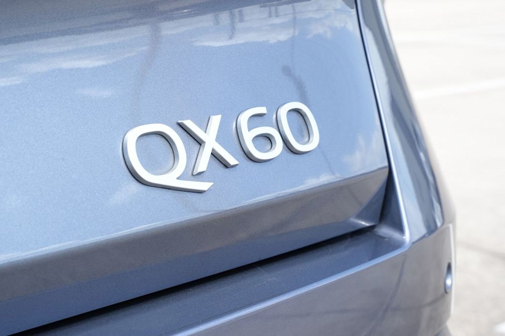 Thumbnail: 2026 INFINITI QX60 - 5