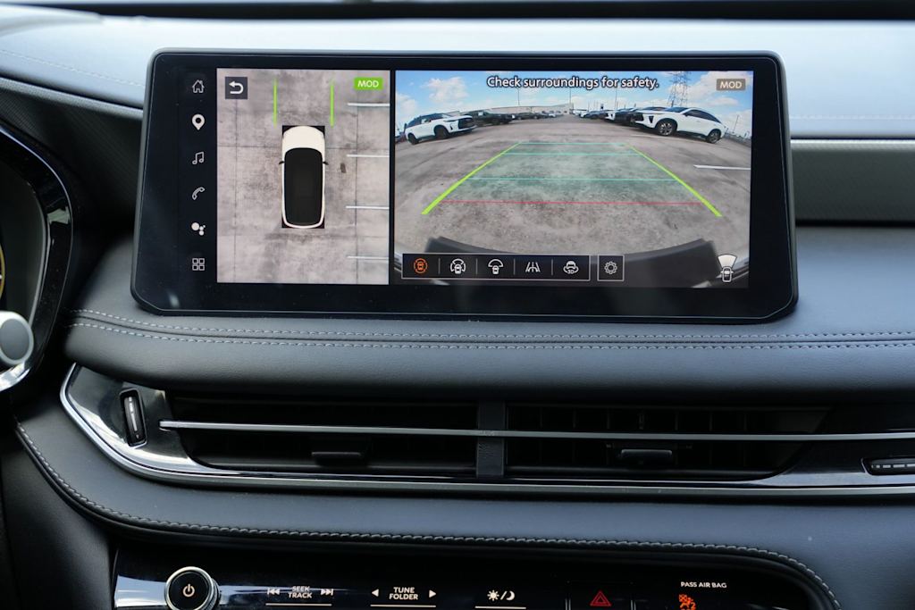 Thumbnail: 2026 INFINITI QX60 - 22