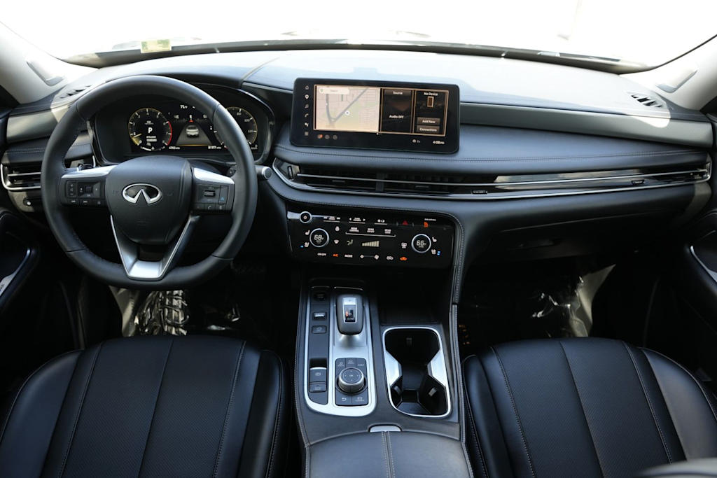 Thumbnail: 2026 INFINITI QX60 - 2