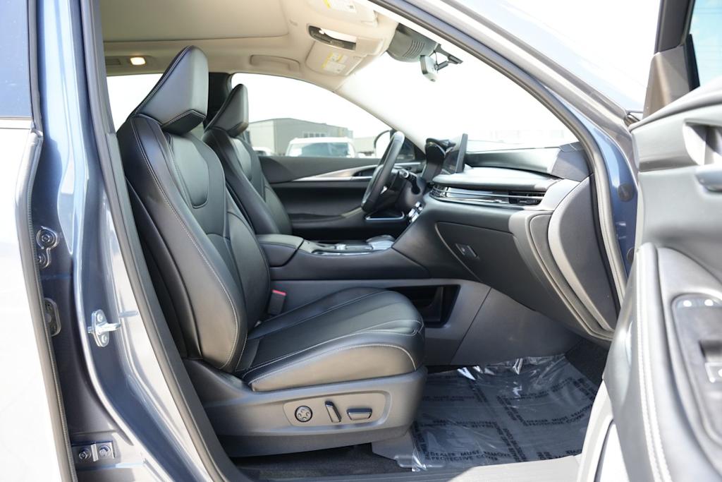 Thumbnail: 2026 INFINITI QX60 - 24