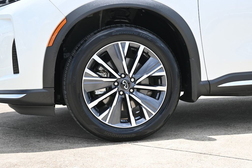 Thumbnail: 2026 INFINITI QX60 - 7