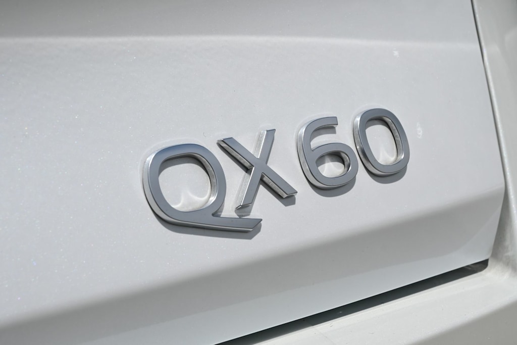Thumbnail: 2026 INFINITI QX60 - 6