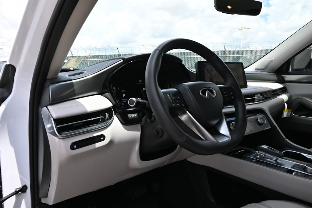 Thumbnail: 2026 INFINITI QX60 - 13