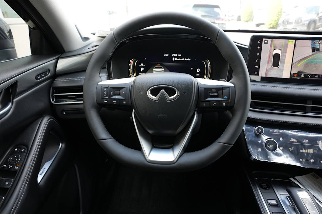 Thumbnail: 2026 INFINITI QX60 - 9