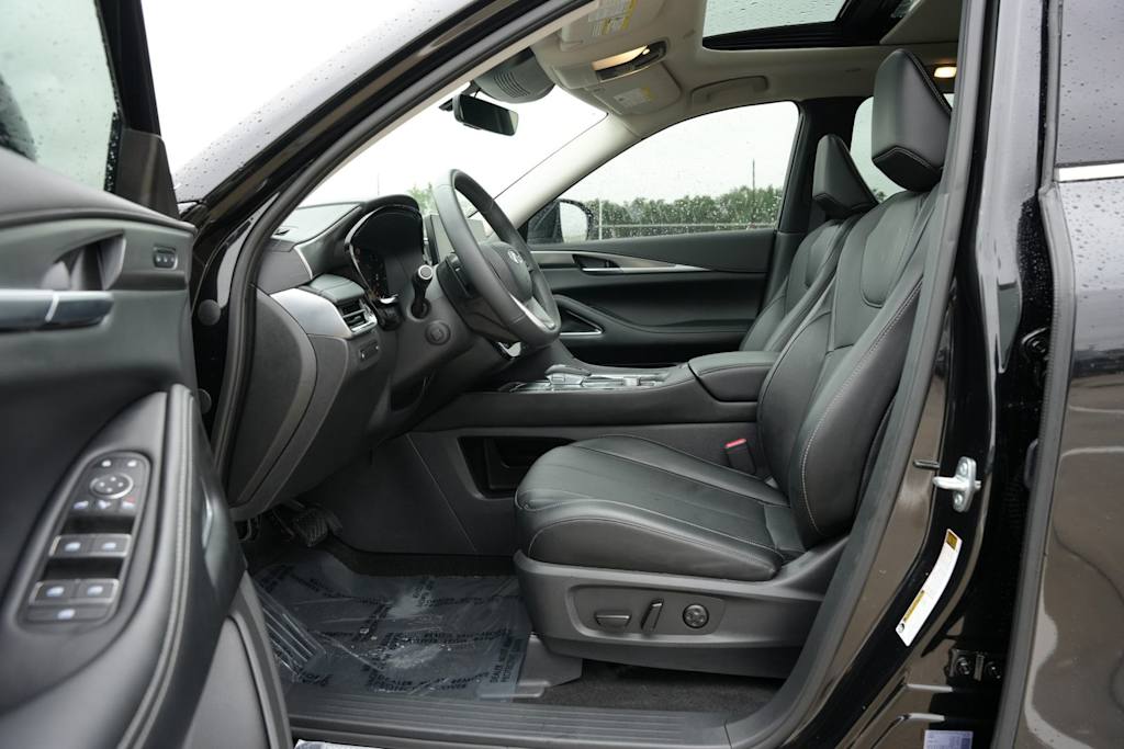 Thumbnail: 2026 INFINITI QX60 - 9