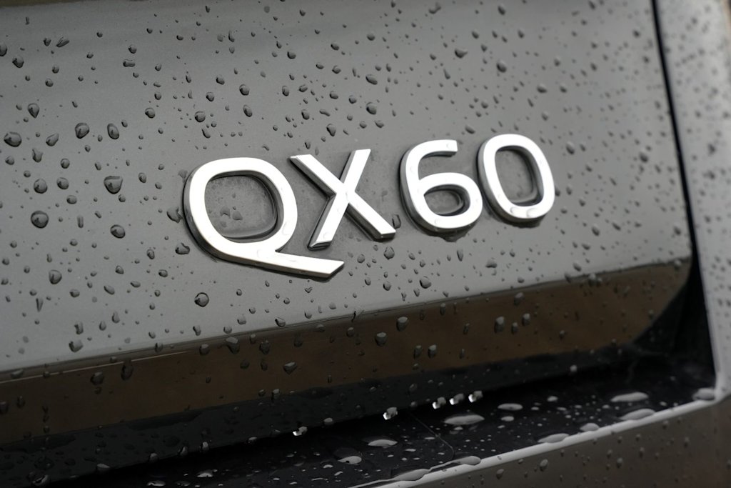 Thumbnail: 2026 INFINITI QX60 - 6