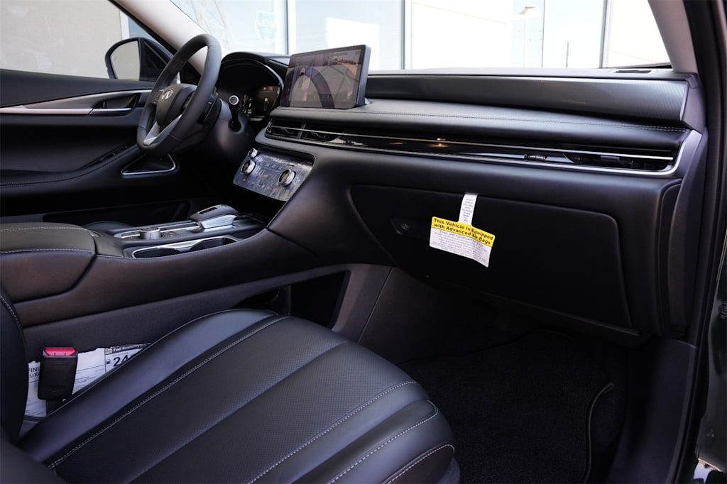 Thumbnail: 2026 INFINITI QX60 - 14