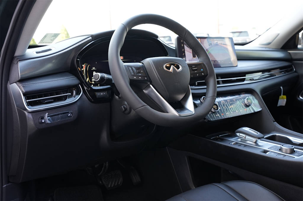 Thumbnail: 2026 INFINITI QX60 - 13