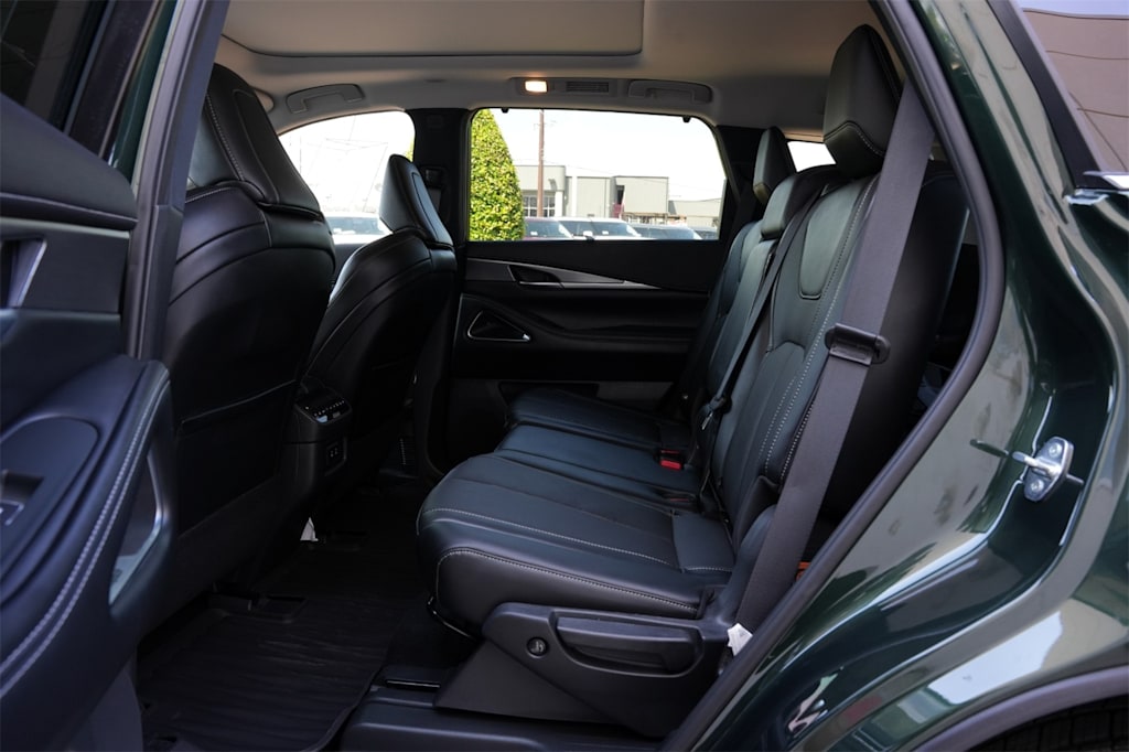 Thumbnail: 2026 INFINITI QX60 - 12