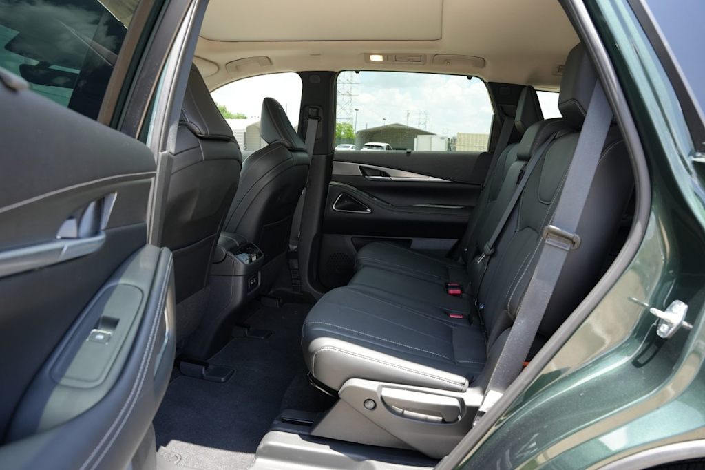 Thumbnail: 2026 INFINITI QX60 - 11